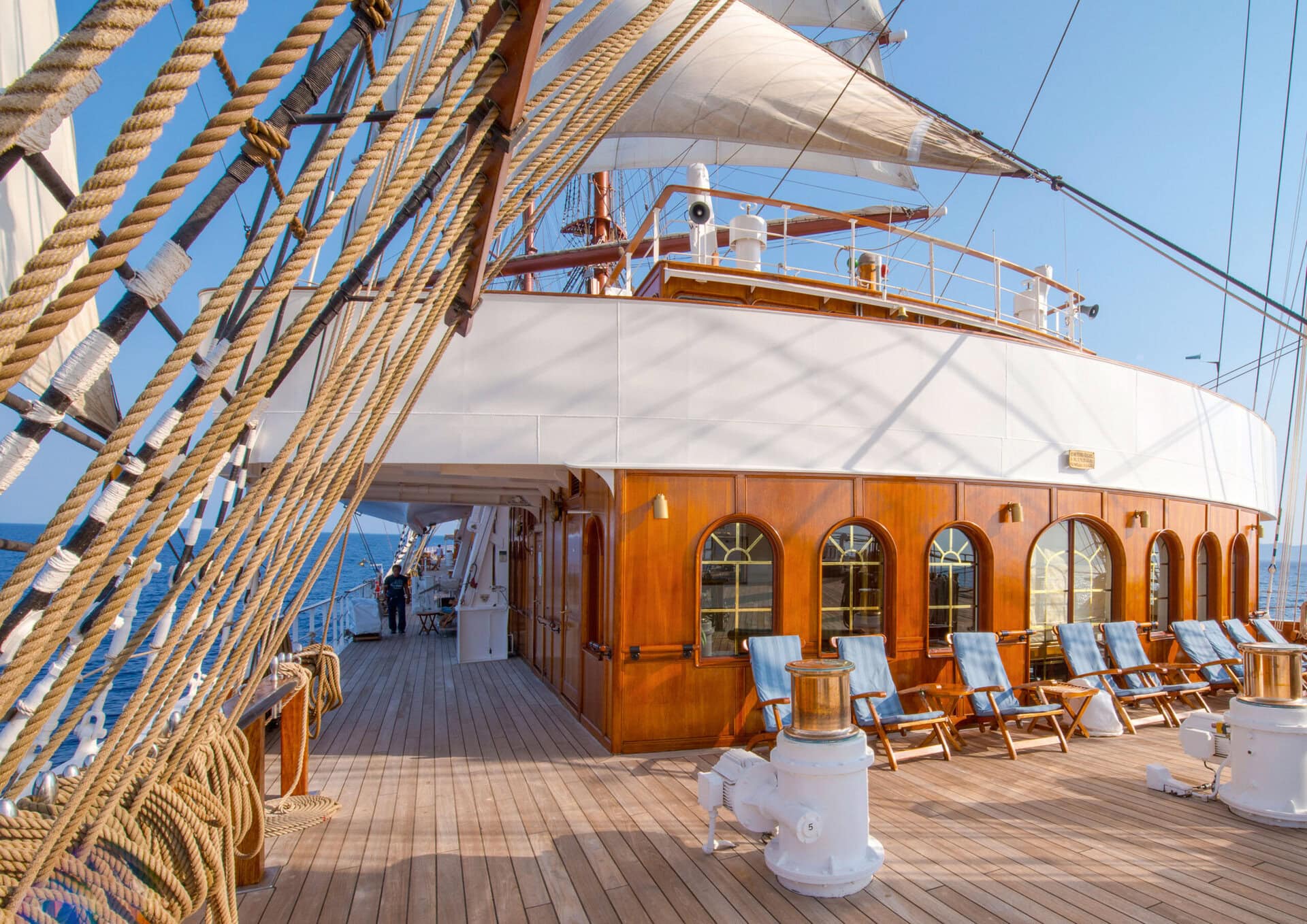 segelschiff-bella-italia-urlaub-segeltoern-bord-sonne-meer-deck-sea-cloud