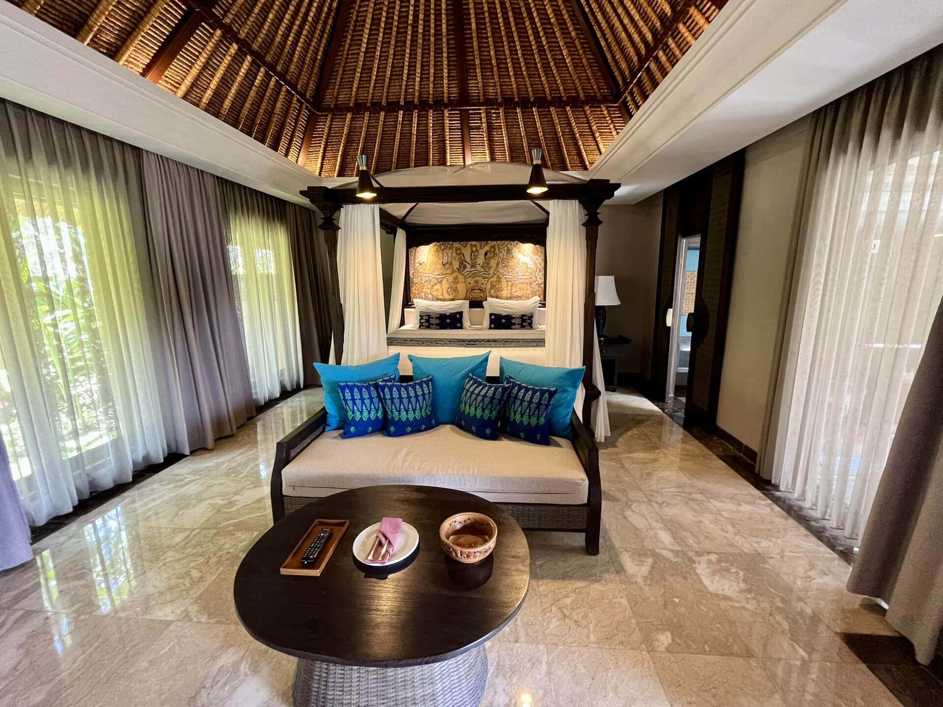 bali-indonesien-urlaub-norden-nordwesten-insel-sonne-strand-meer-luxuszimmer-reiseblog