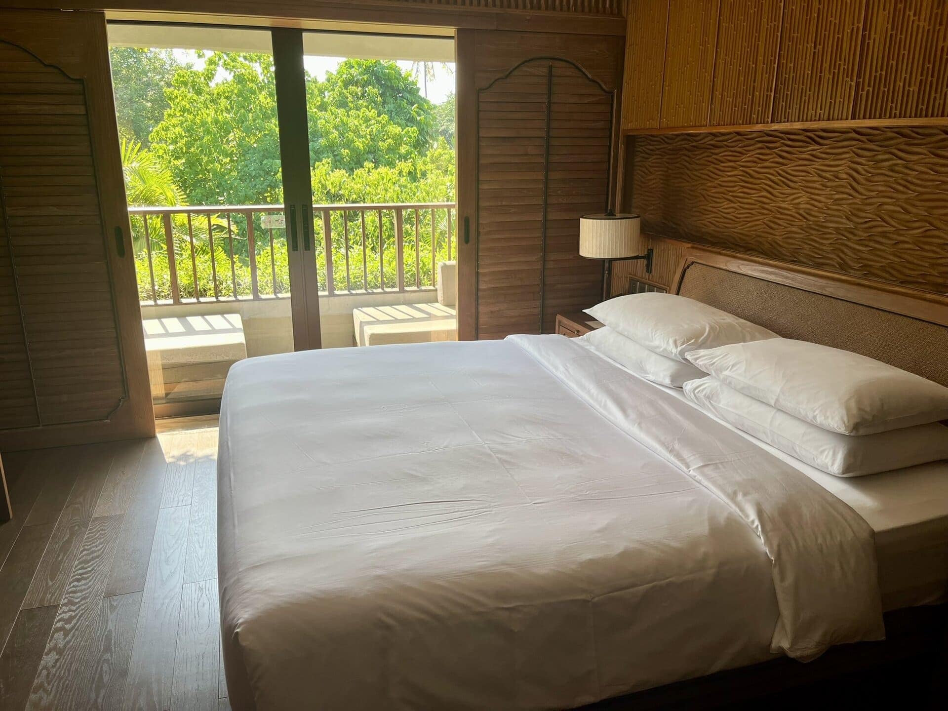 bali-indonesien-urlaub-sueden-suedosten-insel-sonne-strand-meer-sanur-nusa-penida-blick-ins-gruene-reiseblog