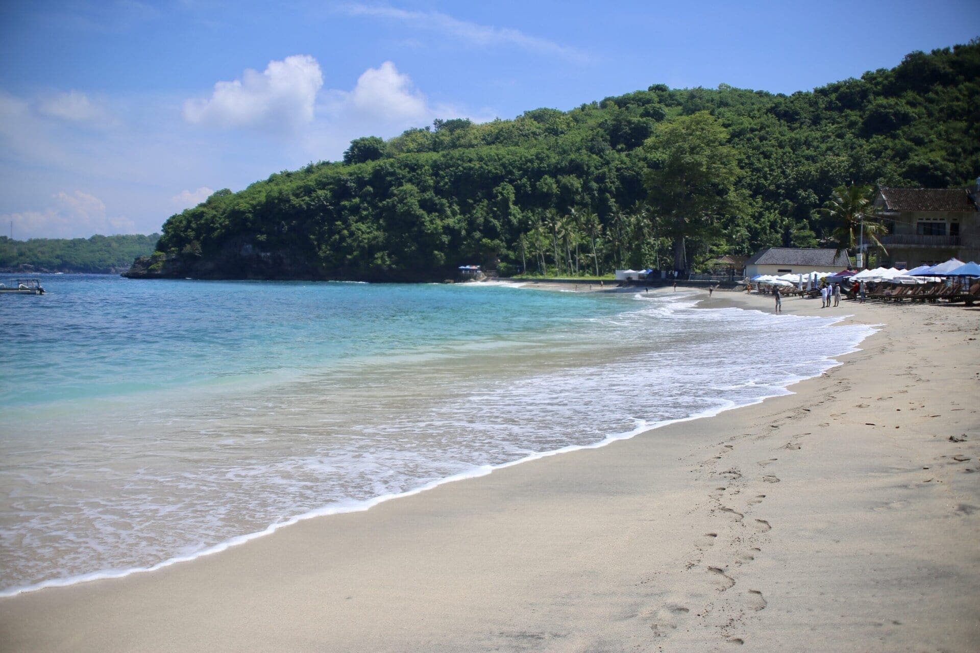 bali-indonesien-urlaub-sueden-suedosten-insel-sonne-strand-meer-sanur-nusa-penida-sand-reiseblog