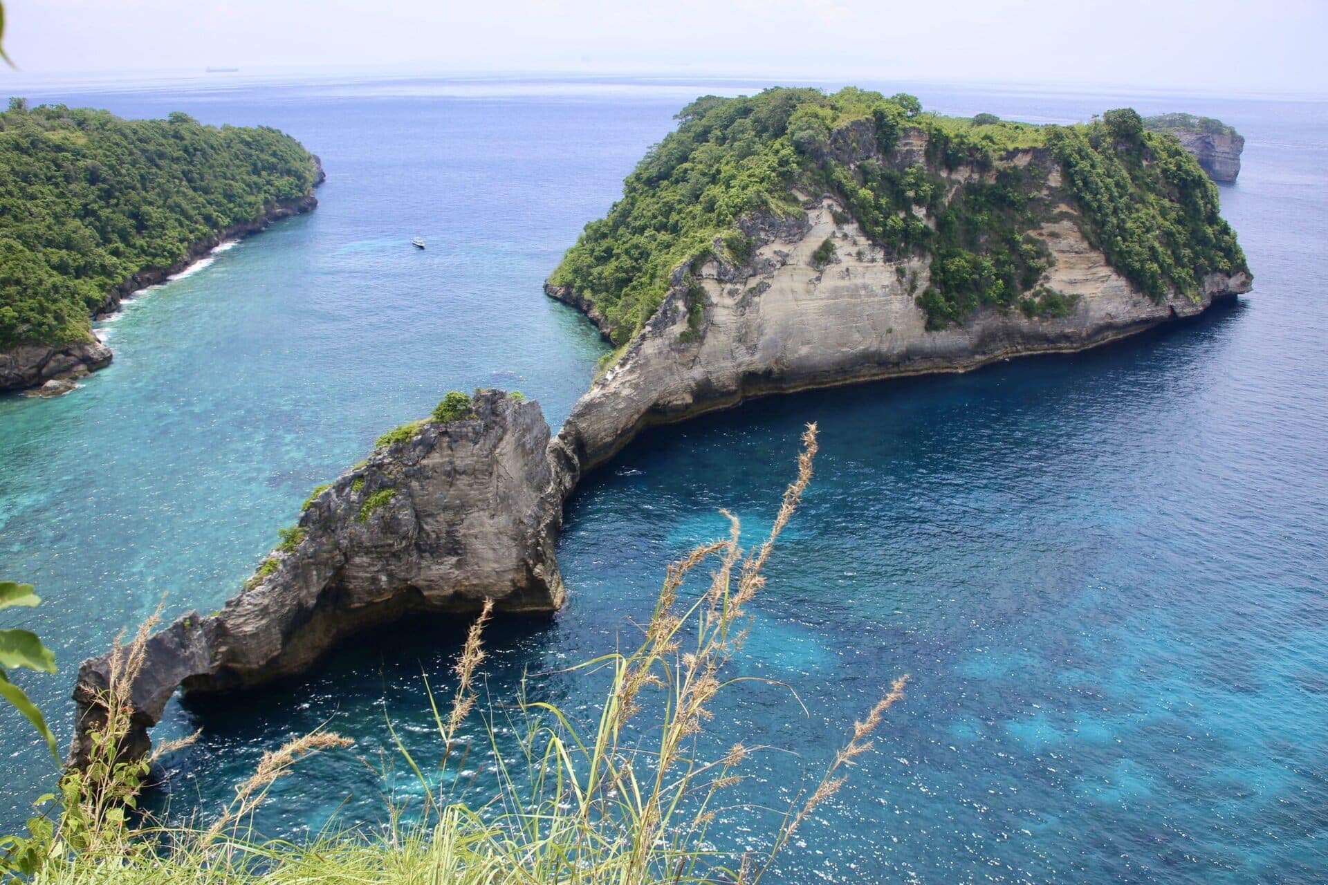 bali-indonesien-urlaub-sueden-suedosten-insel-sonne-strand-meer-sanur-nusa-penida-schoene-aussicht-reiseblog