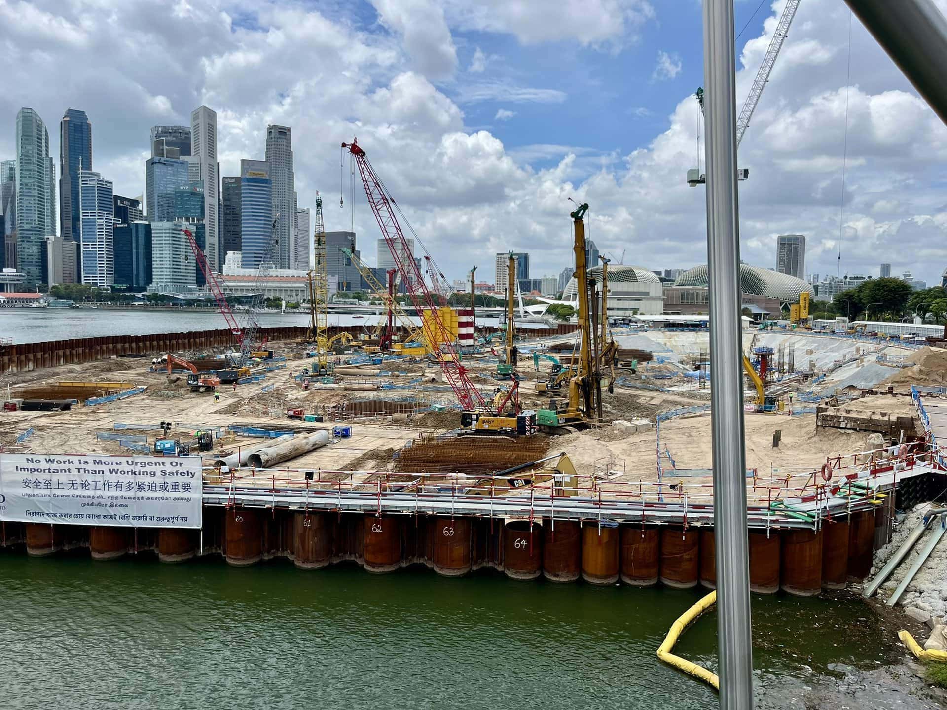 städtereise-singapur-reiseblog-indonesien-urlaub-architektur-baustelle-reise