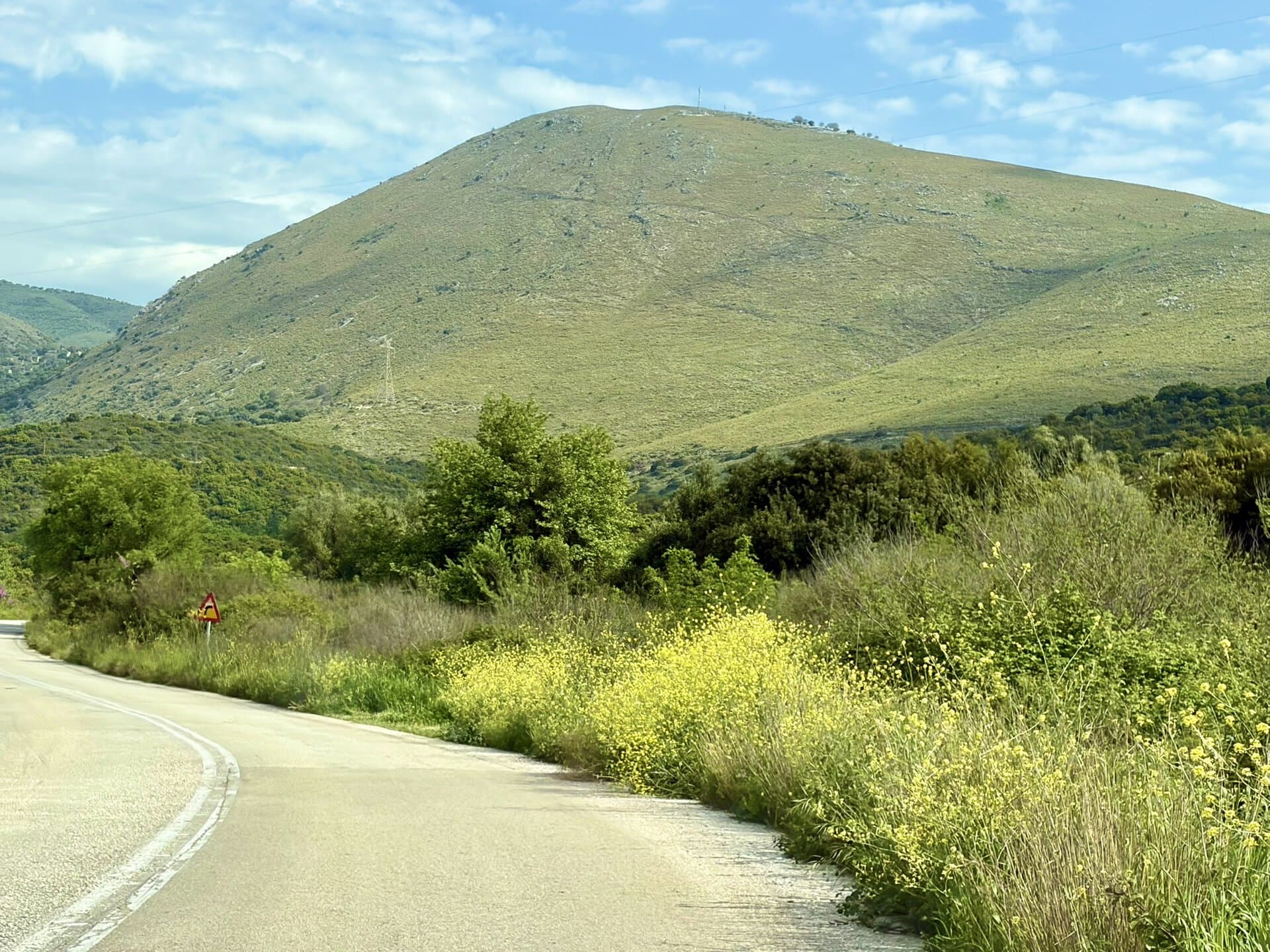 sattes-grün-balkan-türkei-griechenland-roadtrip-europa-individuell