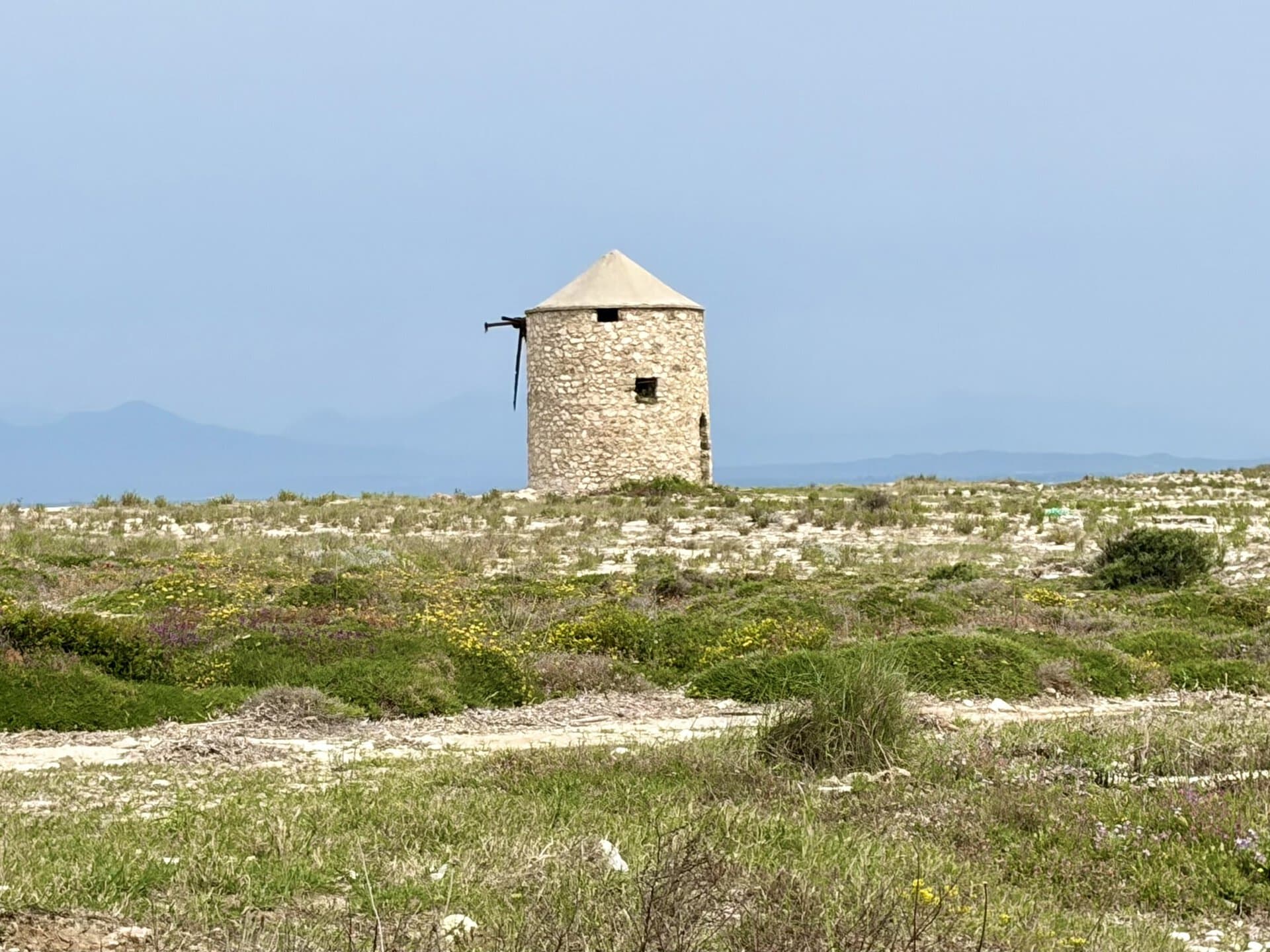 europa-individuell-balkan-türkei-windmühle-griechenland-roadtrip