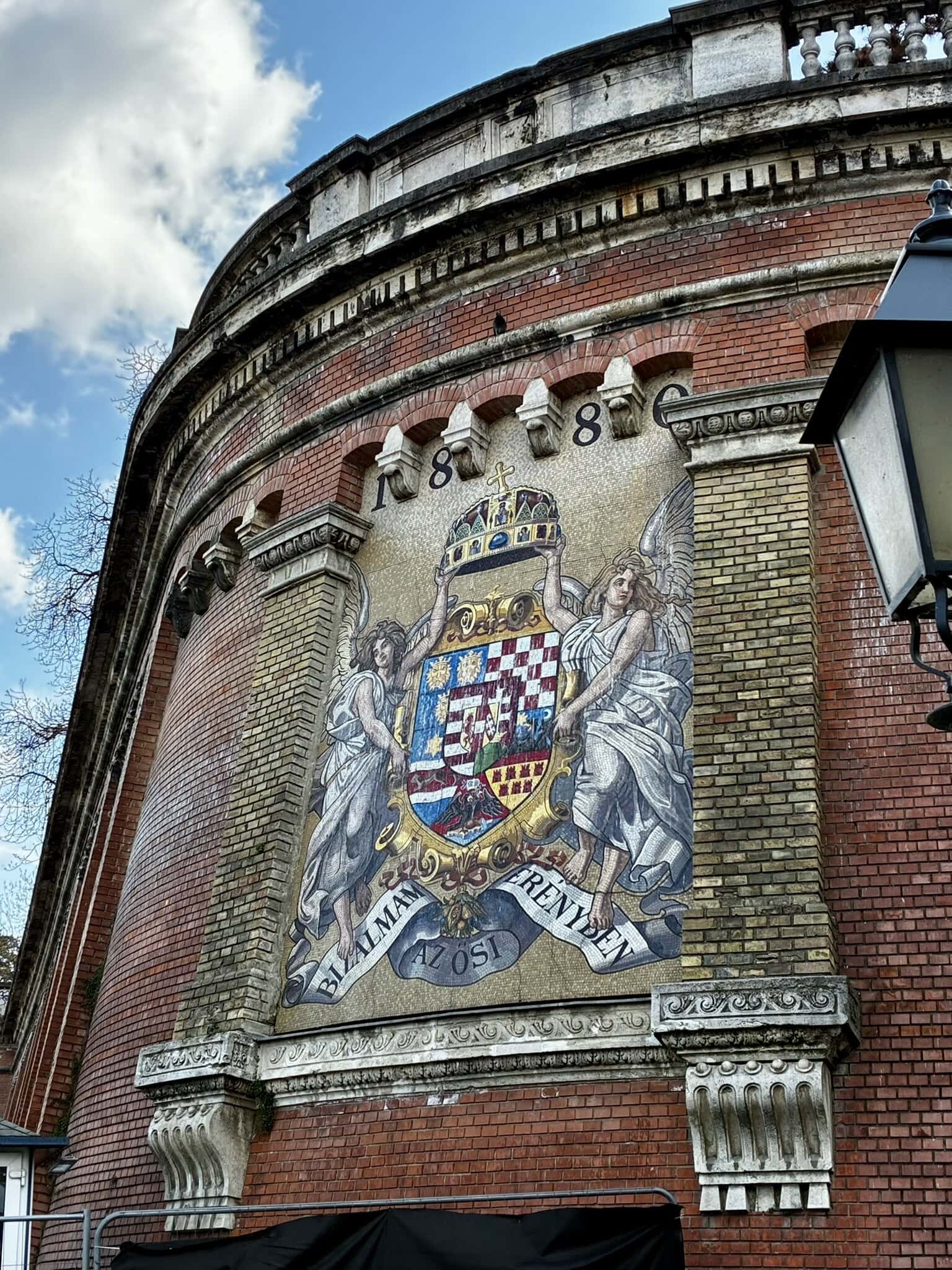 osteuropa-mauer-europa-roadtrip-individuell