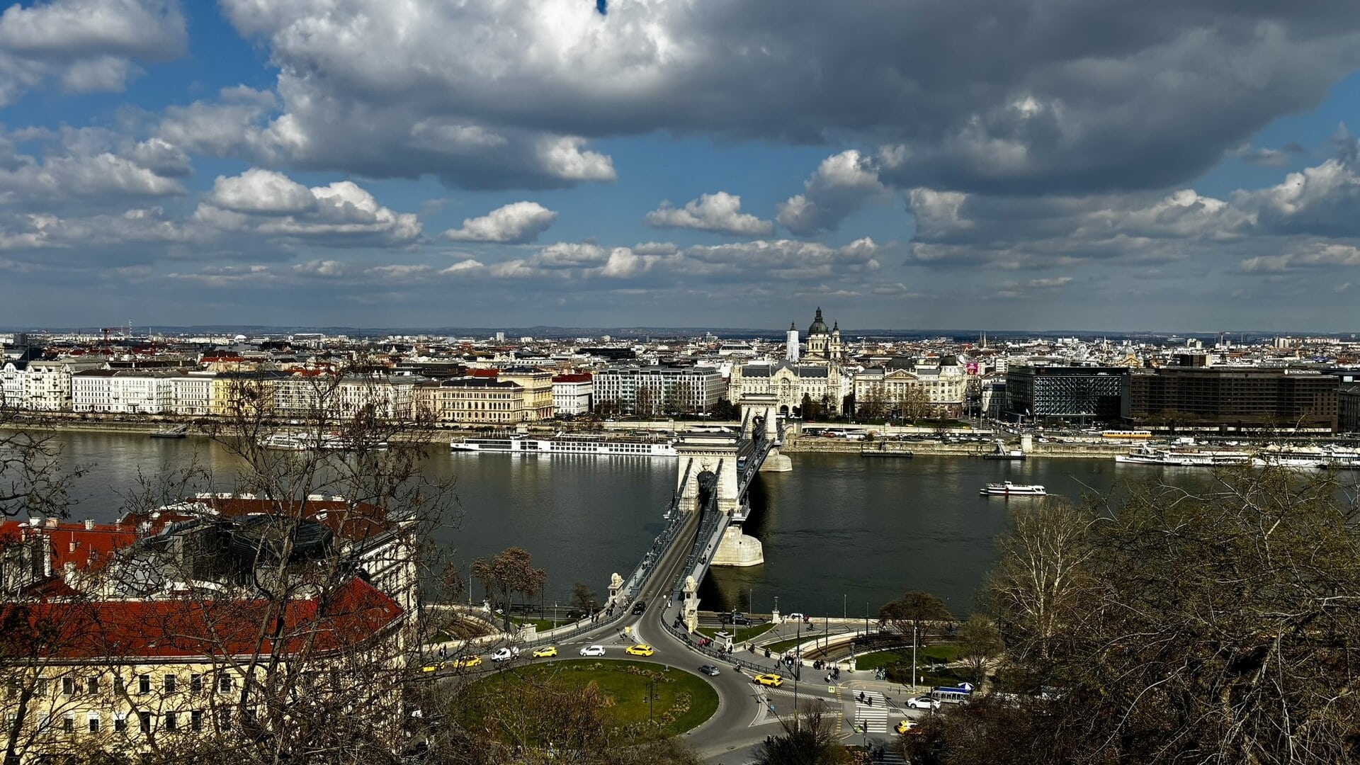 panorama-stadtansicht-europa-roadtrip-individuell-osteuropa