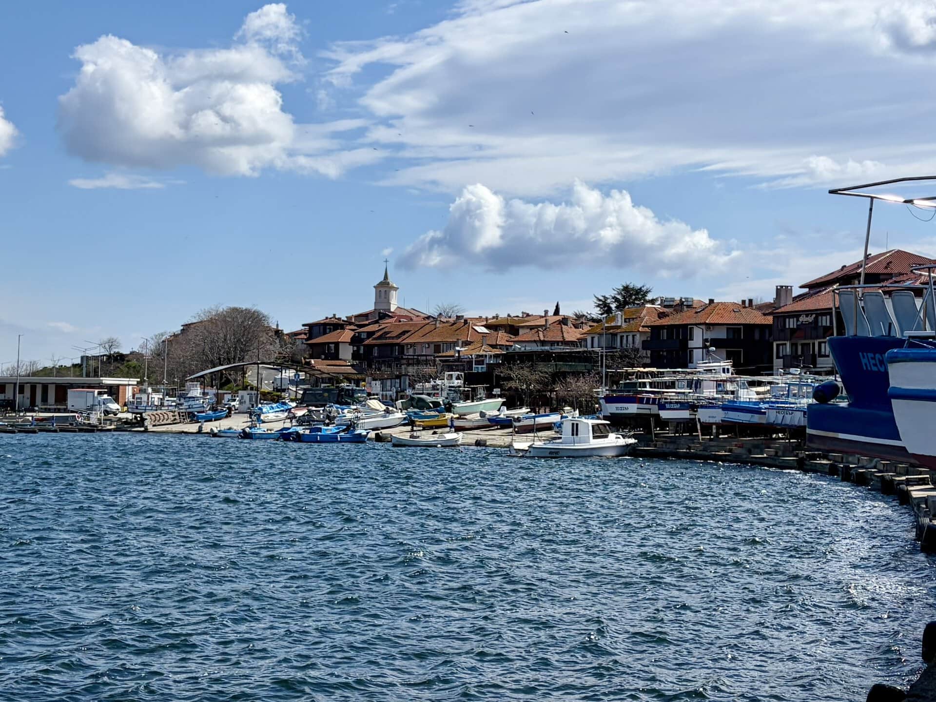 griechenland-altstadt-roadtrip-europa-balkan-hafen-türkei-individuell