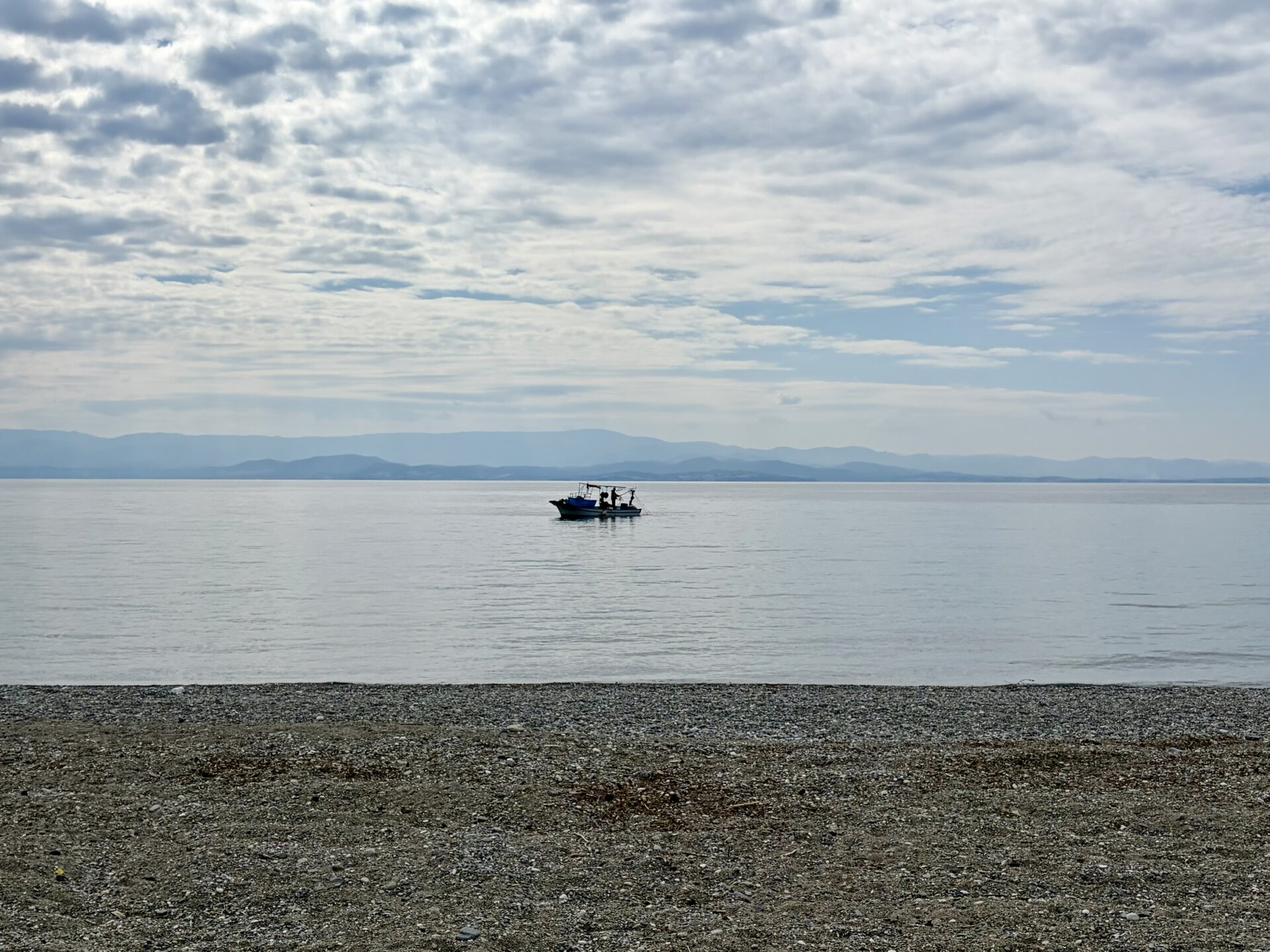 türkei-individuell-griechenland-roadtrip-europa-balkan-kleines-fischerboot