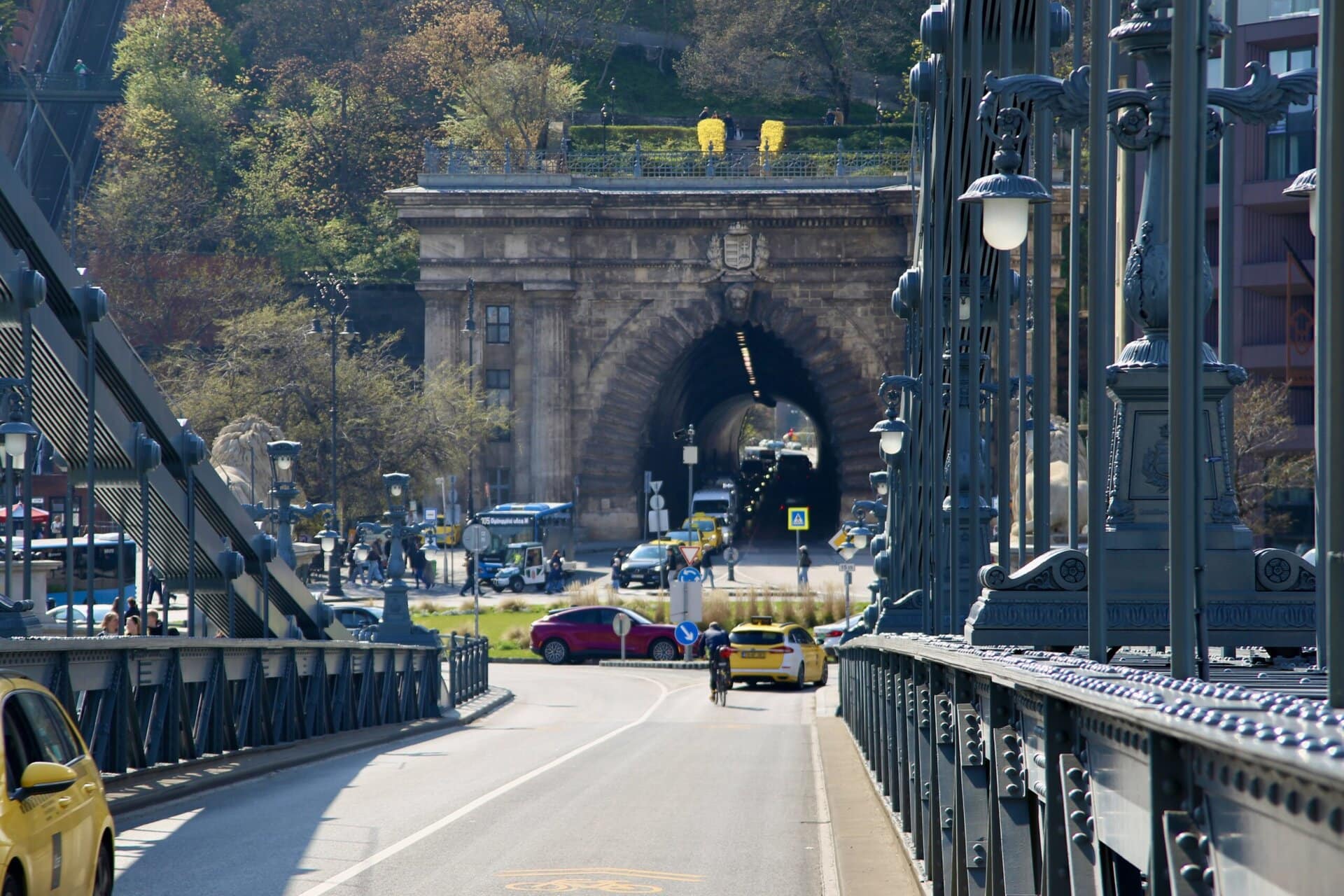 europa-tunnel-budapest-roadtrip-individuell-osteuropa