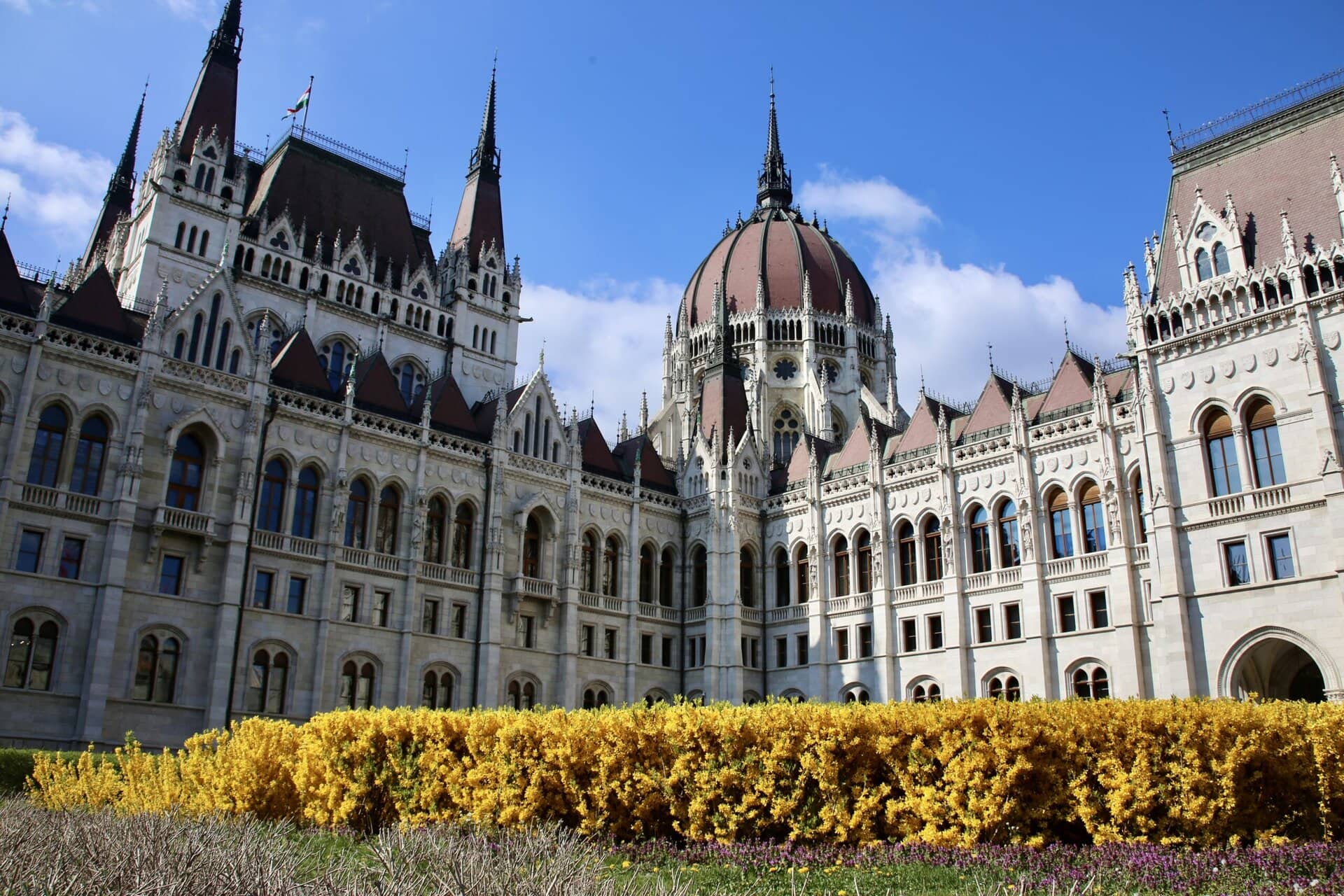 gebaeude-kuppel-europa-roadtrip-individuell-osteuropa