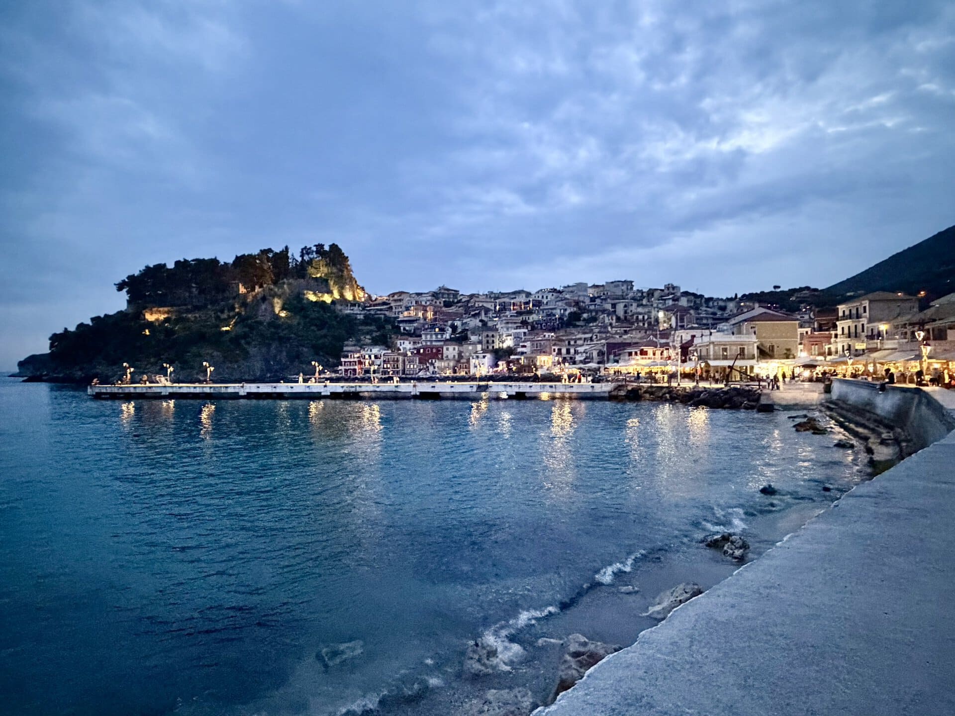 roadtrip-abendstimmung-europa-balkan-türkei-hafen-individuell-griechenland