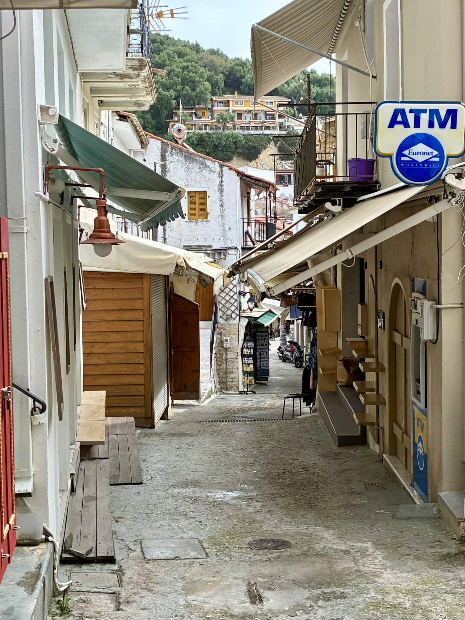 dorfidylle-balkan-türkei-schmale-gasse-individuell-griechenland-roadtrip-europa