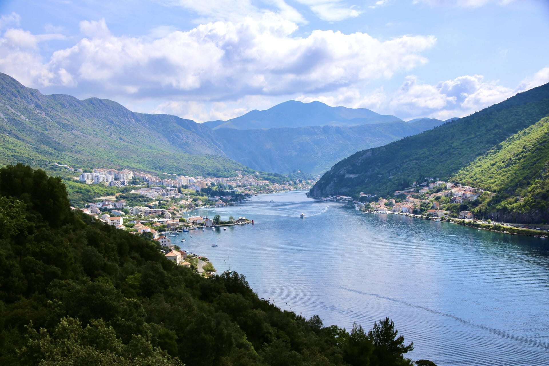 europa-roadtrip-fjordlandschaft-balkan-küstenroute