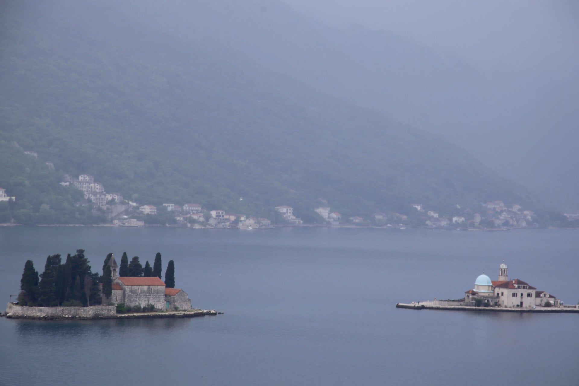 europa-inseln-im-see-roadtrip-balkan-küstenroute