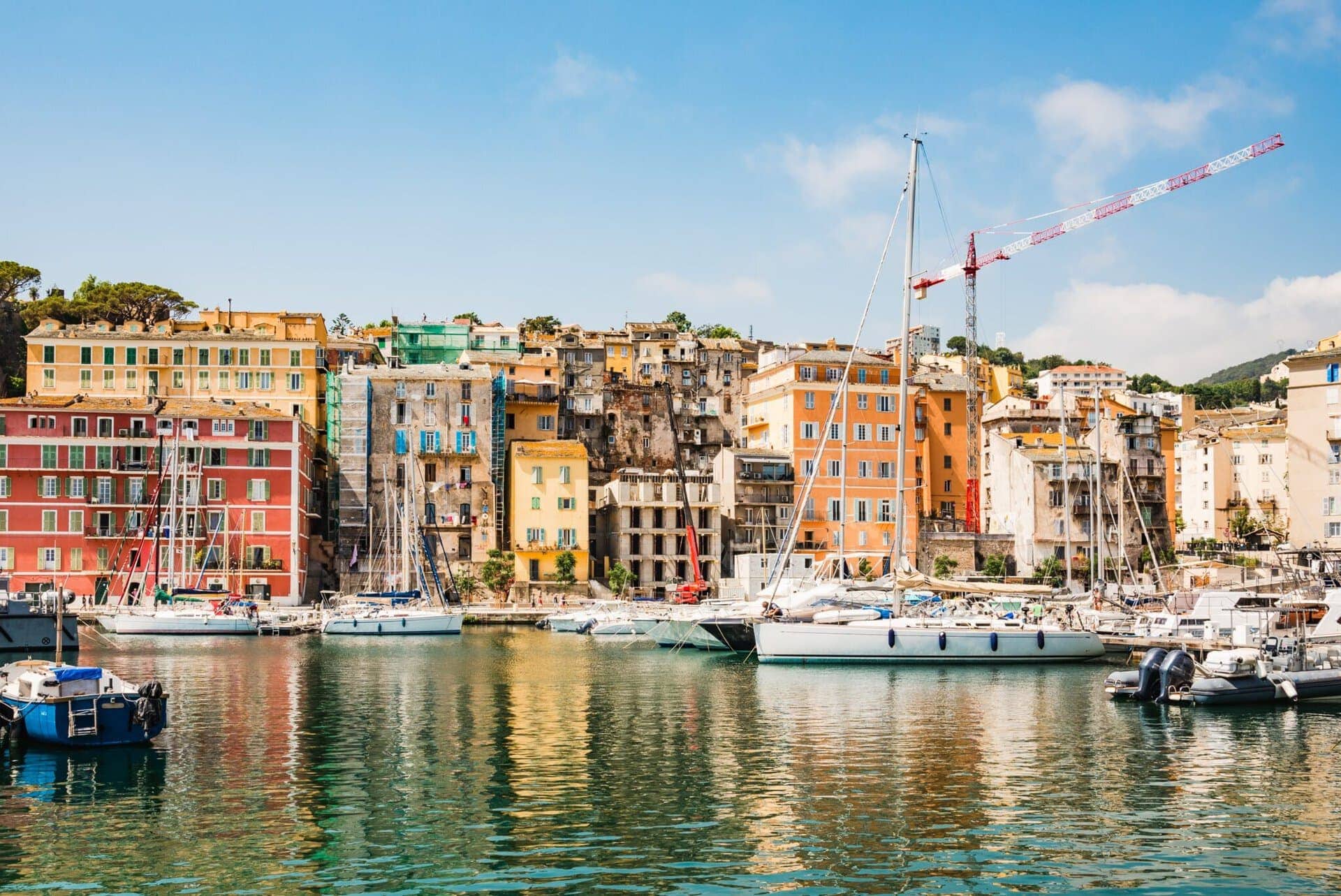 Panoramablick auf die Altstadt und den Hafen von Bastia auf Korsika während der Sea Cloud Cruise