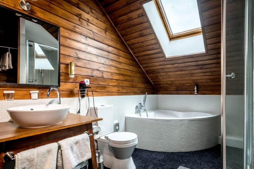 wellnesshotel-Art-Lodge-hotel-oesterreich-reise-buchen-reisespezialist-fuer-kurzurlaub-Room-Superior-Bathroom wellnesshotel-Art-Lodge-hotel-erholungsurlaub-oesterreich-reise-buchen-reisespezialist-fuer-kurzurlaub-Room-Superior-Bathroom