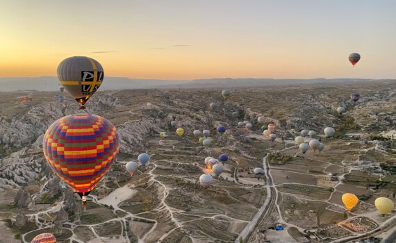 tuerkei-rundreise-planen-Ballonfahrt-kappadokien-mit-istanbul