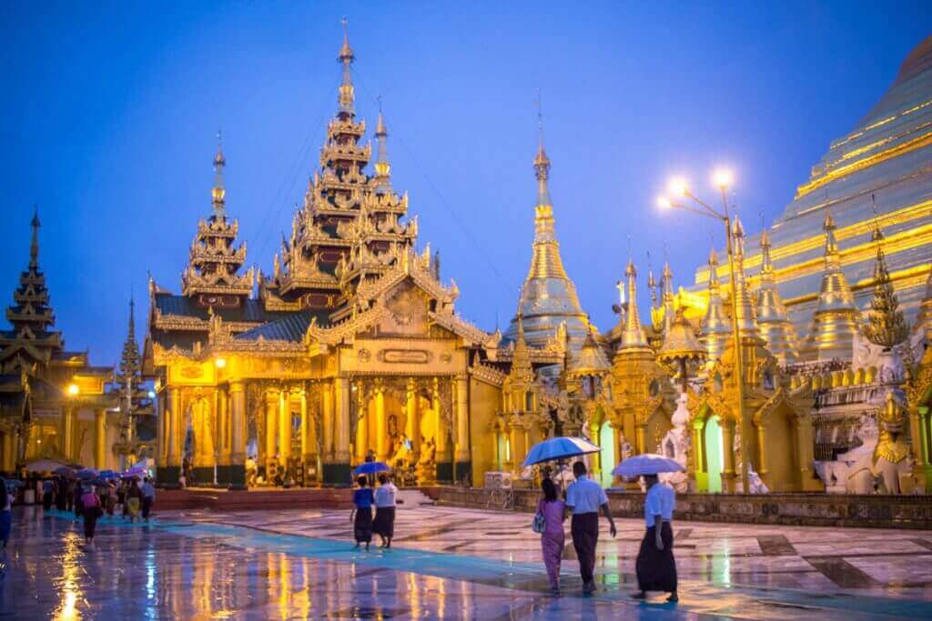 reise-planen-Yangon-Shwedagon-Pagoda-durch-myanmar-reiseveranstalter-asien reise-planen-Yangon-Shwedagon-Pagoda-durch-myanmar-reiseveranstalter-asien
