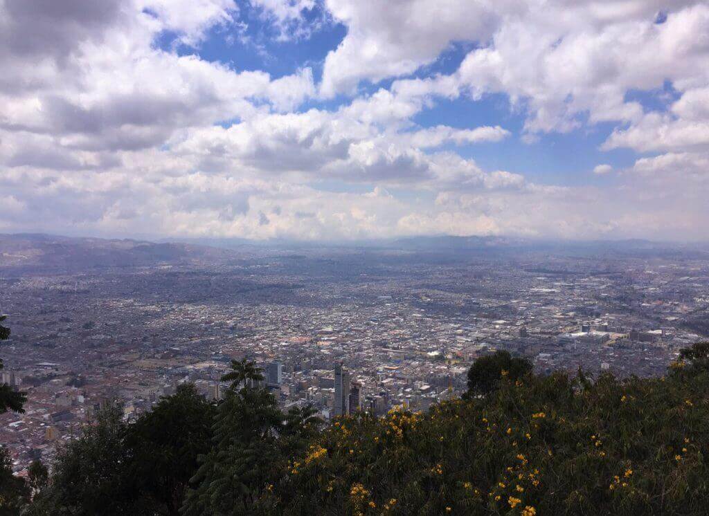 montserrat-bogota-von-oben-gruppenreise-kolumbien-reisen-fuer-individualreisende