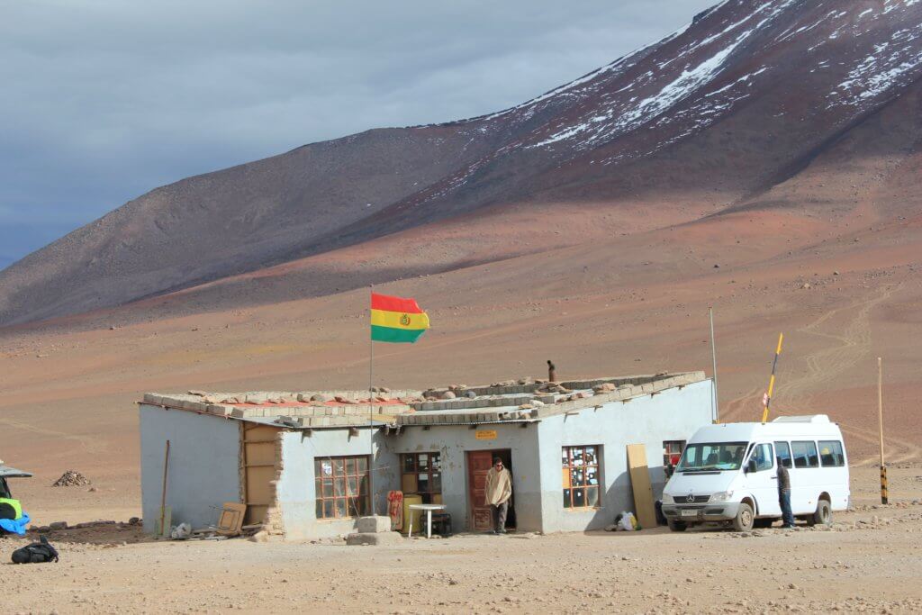 Bolivien-reiseprogramme-individuelle-tour-persoenlicher-reiseleiter-suedamerikahochland-lagunen-bolivien-chile-grenze-