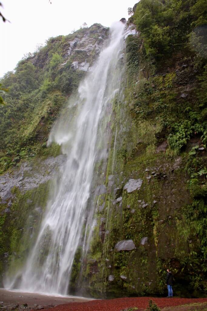 wasserfall-foto-fotoreise-hotspot-wanderurlaub-wanderreise-wanderurlaub-trekkingtrip-backpack-roadtrip-autoreise-chile-seengebiet