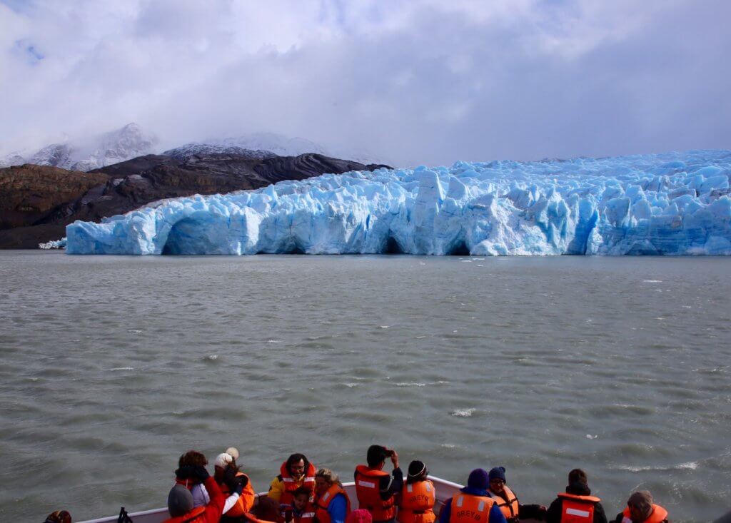 gletscher-patagonien-gletscherwandern-kajak-chile-südamerika-urlaub-reise-wanderreise-wanderurlaub-luxusurlaub-persönlichebetreuung-betreuung