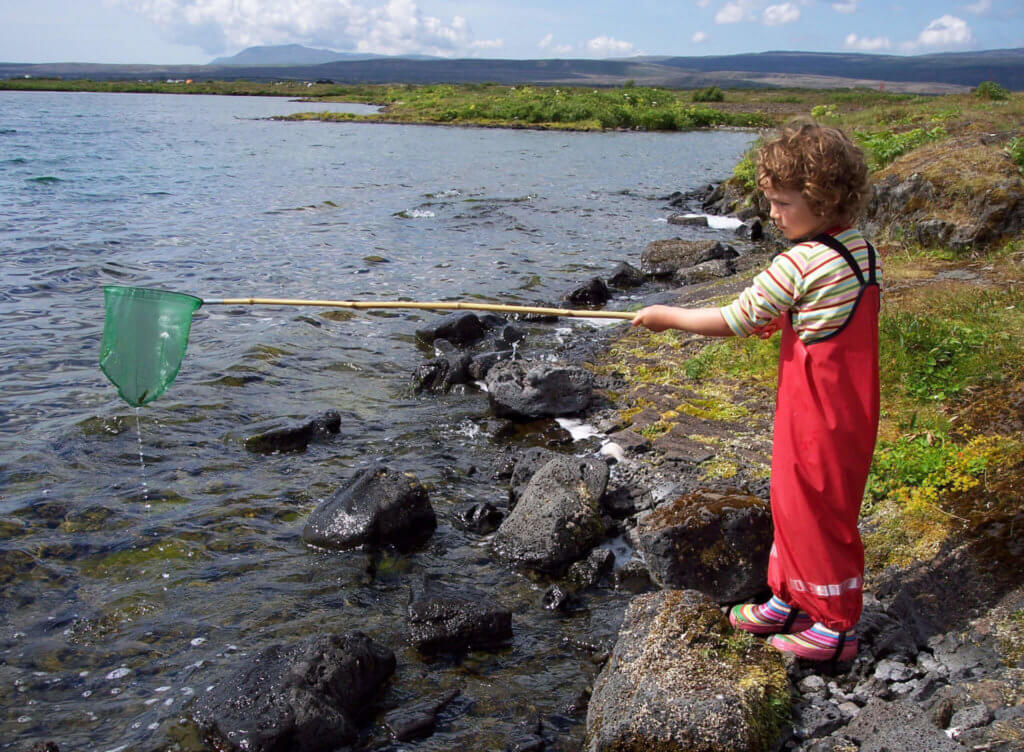 Familienurlaub-rundreise-in-der-natur-island-erleben