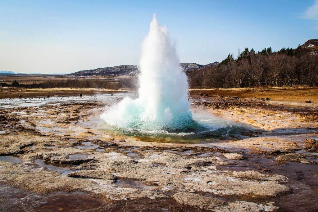 reise-mietwagen-island-highlights-golden-circle-reisen-strokkur