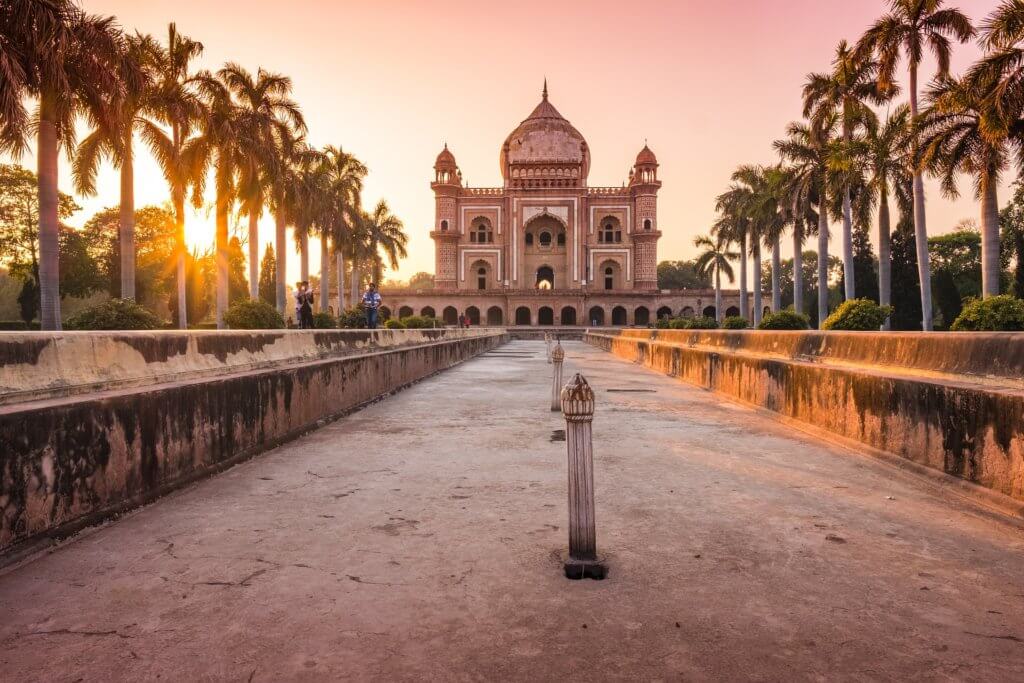 indien-individuell-reise-buchen-nach-geplante-rundreise-delhi-mausoleum