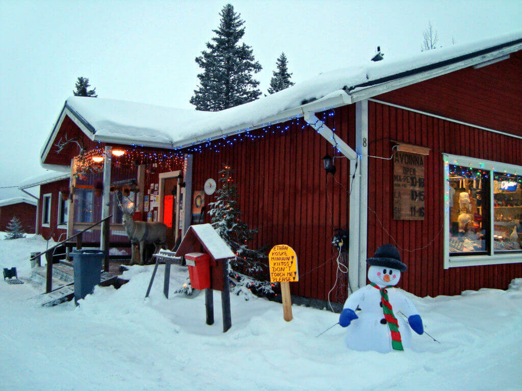 finnisch-lappland-reise-mit-dem-hundeschlitten-aktive-tour-winter