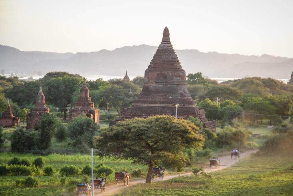 bagan-rundreisen-nach-myanmar-planen-kulturreise-mit-luxus bagan-rundreisen-nach-myanmar-planen-kulturreise-mit-luxus