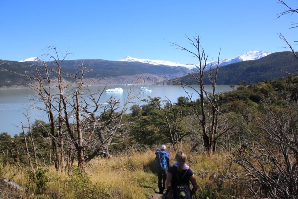 chile-patagonien-trekkingreise-geplant-luxusurlaub-wandertrip-reiseidee-urlaubsplaner-trekking-fotographieren-wandern