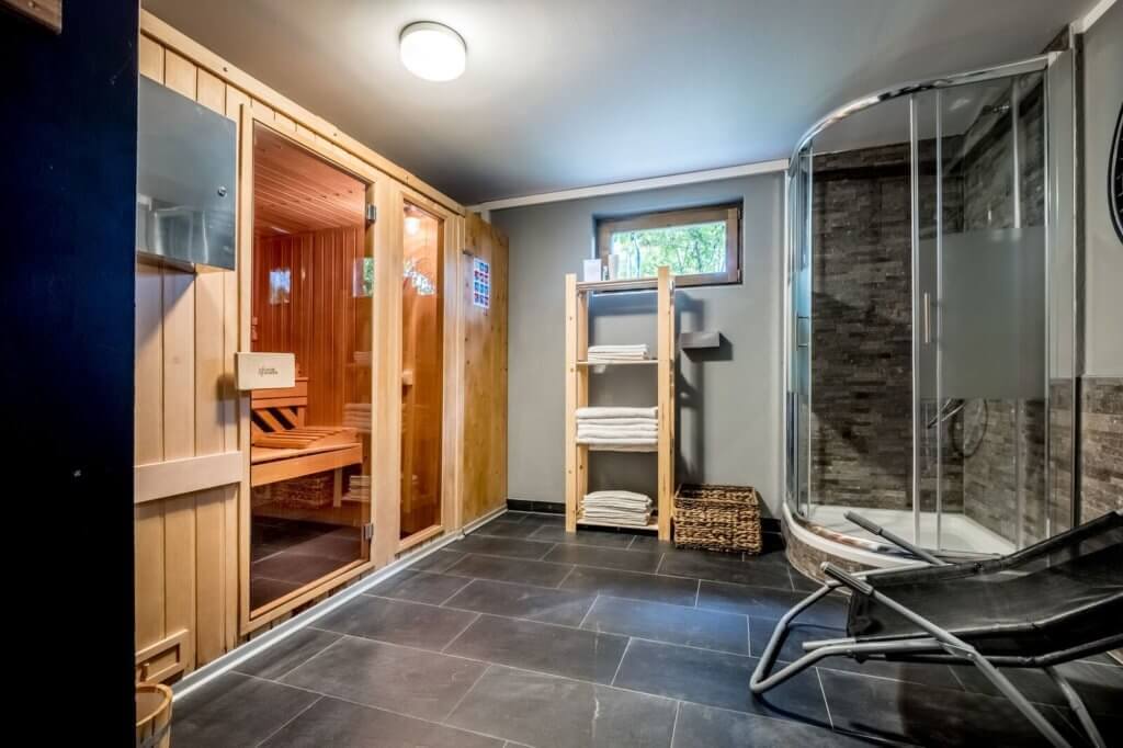 hotel-urlaub-in-oesterreich-buchen-in-den-bergen-art-lodge-Sauna hotel-urlaub-in-oesterreich-buchen-in-den-bergen-art-lodge-Sauna